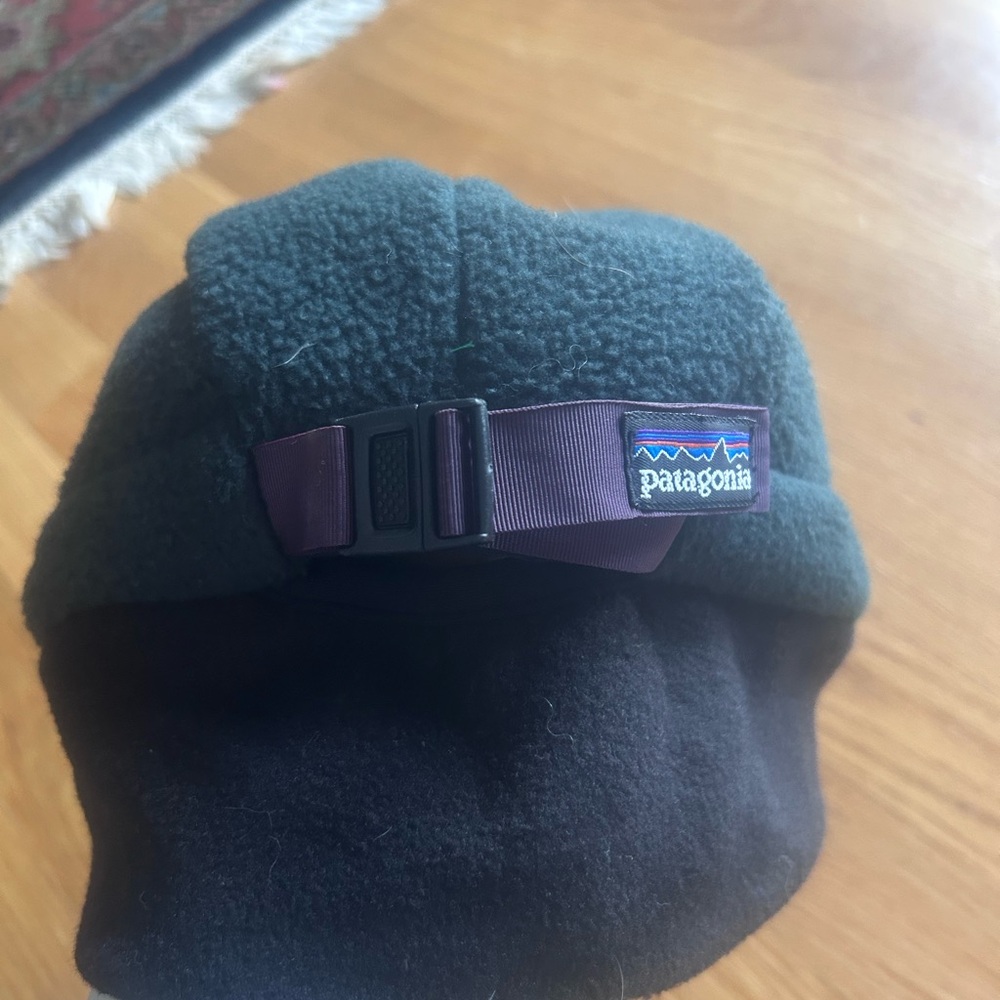 Patagonia Green, Black and Purple duckbill Fleece Hat medium vintage - Picture 4 of 6